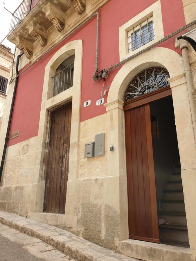 Apartamento Locazione Turistica Da Enzo E Maria Ragusa Exterior foto